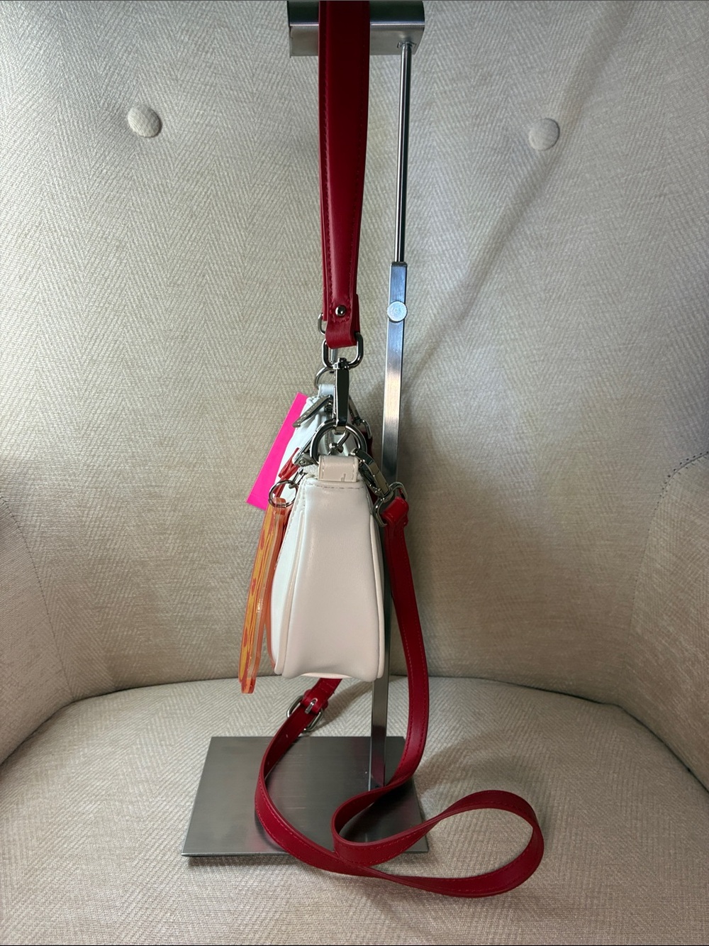 Betsey Johnson White Crossbody Red Baseball Stitching and XOX and Hotdog Charm - Picture 7 of 12